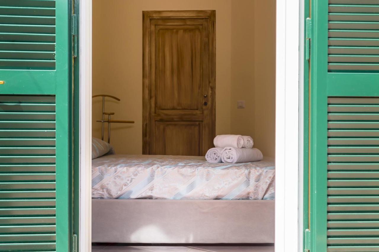 Villa Dolcevita With Parking By Napoliapartments المظهر الخارجي الصورة